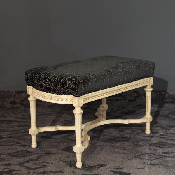 Custom Ottoman OTT161