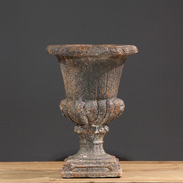SMALL URN