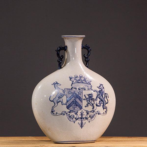BLUE CREST C/CRACKLE VASE/ARMS